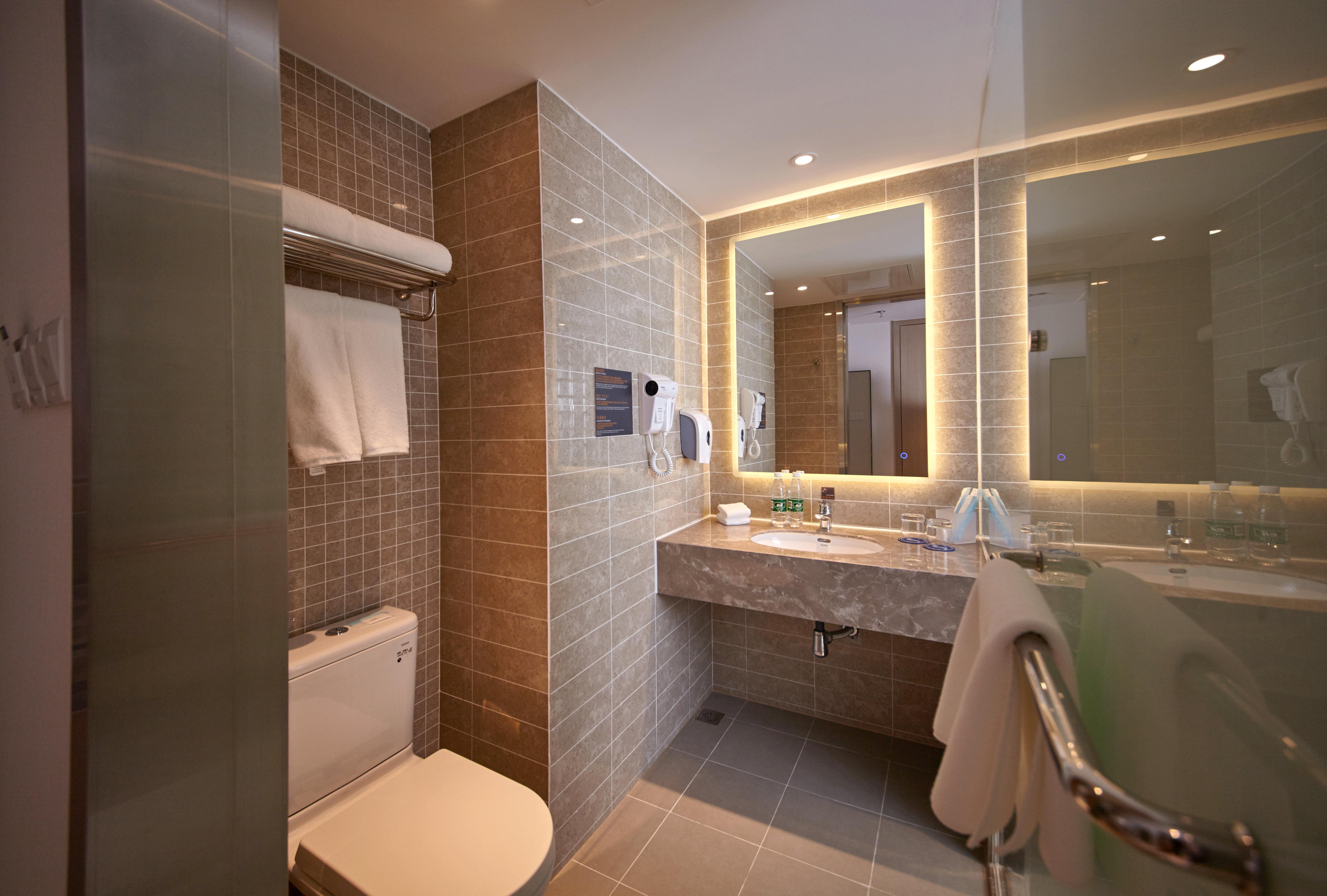 Holiday Inn Express Shenyang Tawan, An Ihg Hotel Экстерьер фото