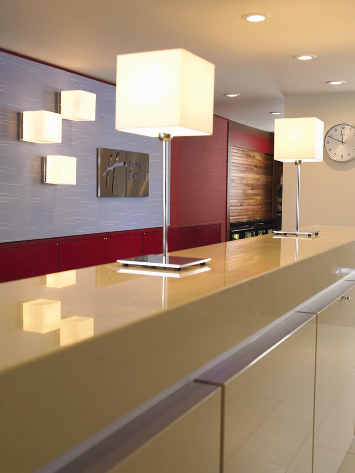 Holiday Inn Express Shenyang Tawan, An Ihg Hotel Экстерьер фото