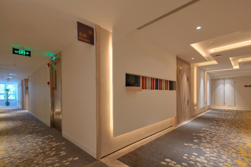 Holiday Inn Express Shenyang Tawan, An Ihg Hotel Экстерьер фото